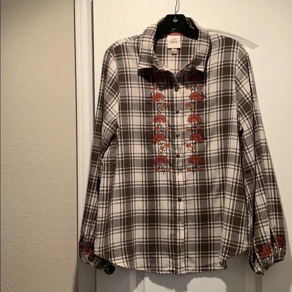 Knox Rose Gray Plaid Button Down Shirt - Picture 2 of 8